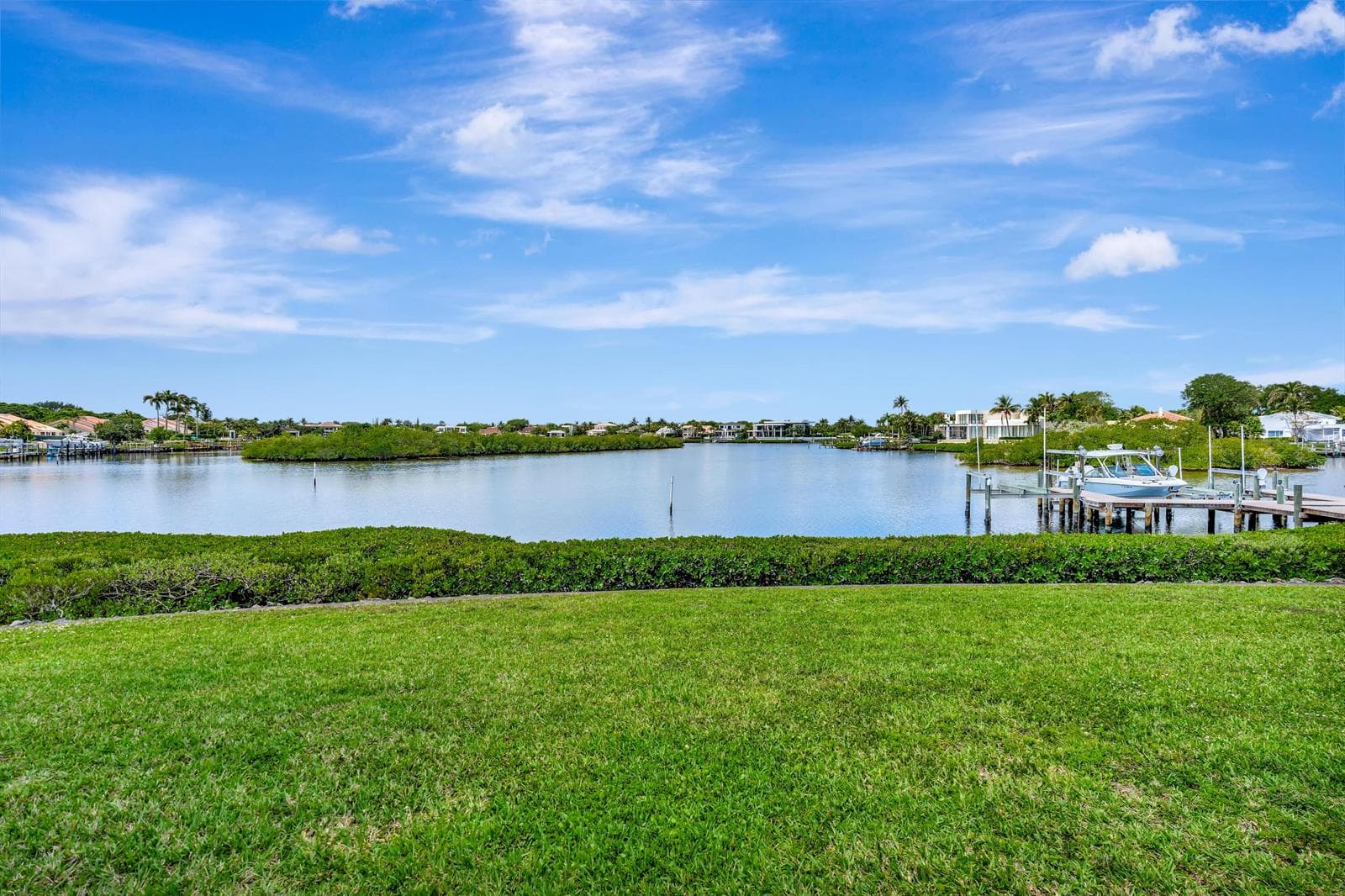 2704 Captains Way, Jupiter, FL 33477 photo 2