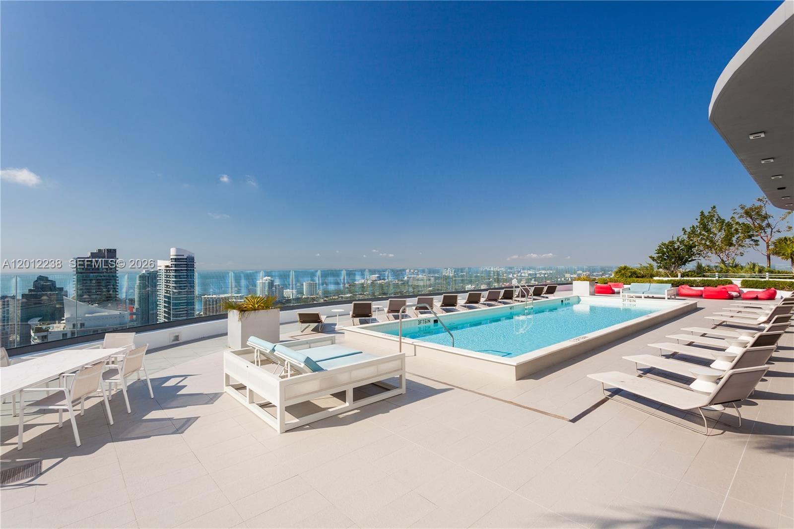45 SW 9th St # 1604, Miami, FL 33130 photo 2
