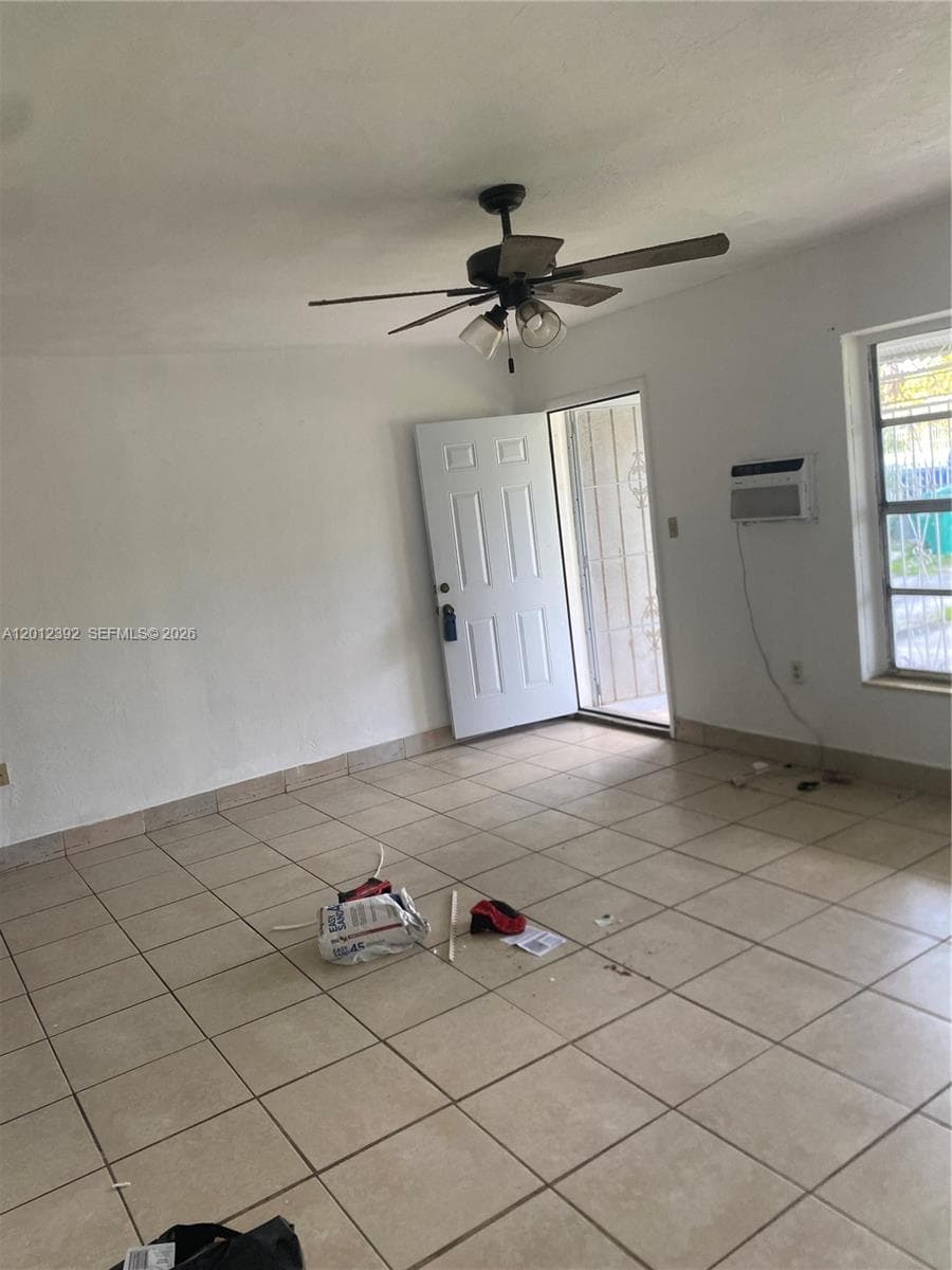 1070 NW 147th St, Miami, FL 33168 photo 5