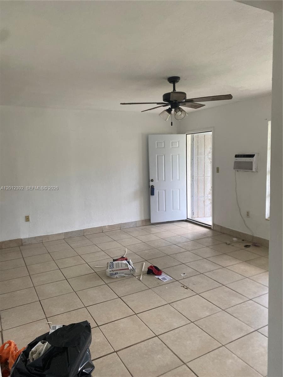 1070 NW 147th St, Miami, FL 33168 photo 4