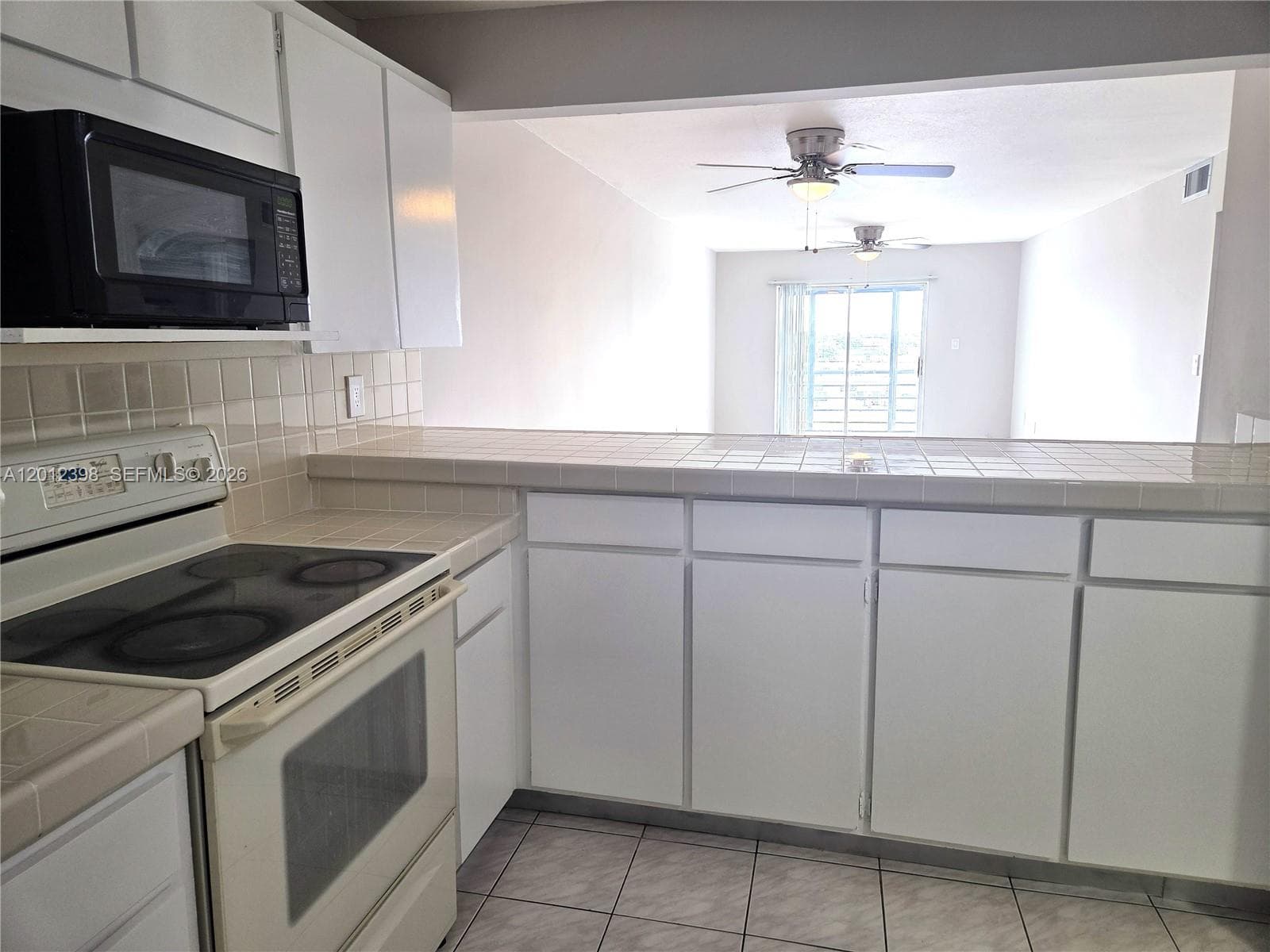 4670 W 13th Ln # 507, Hialeah, FL 33012 photo 5