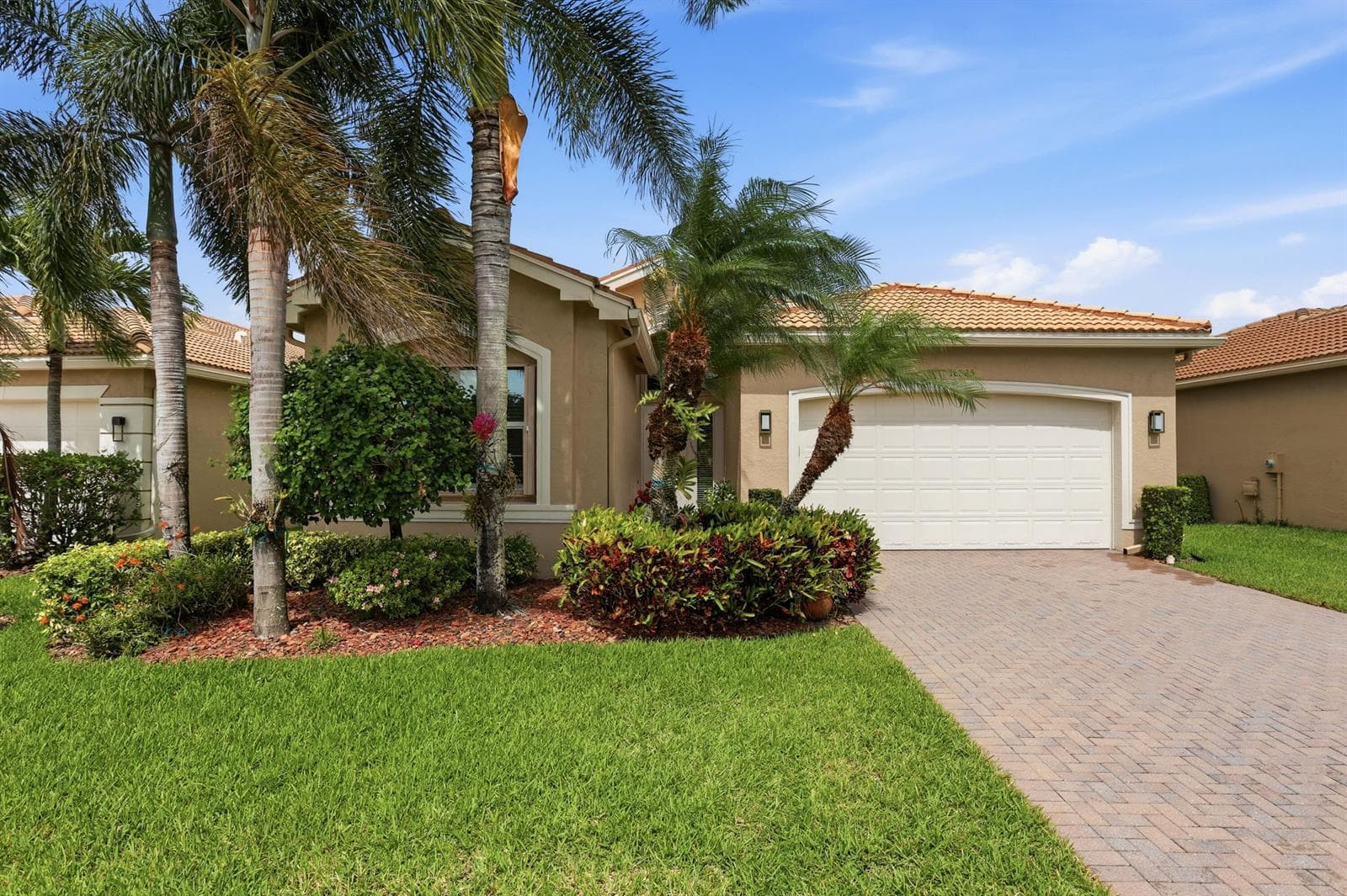 10825 Leaf Bridge Way, Boynton Beach, FL 33473 photo 2