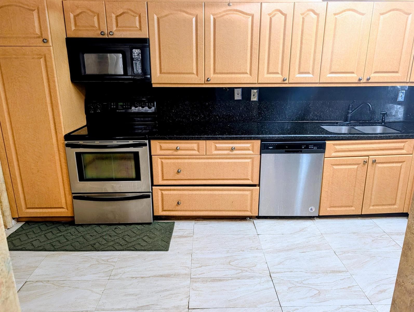 6651 Racquet Club Drive, Lauderhill, FL 33319 photo 4