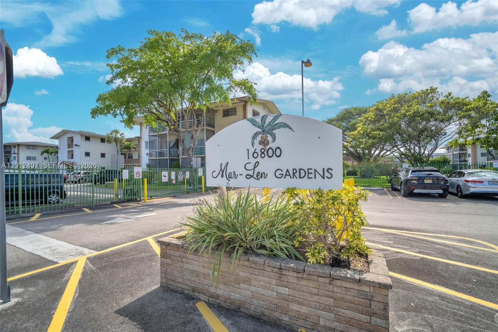 16901 NE 13th Ave # 303, Miami, FL 33162 photo 2