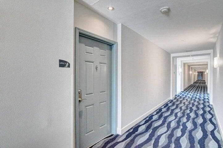 625 Casa Loma Boulevard # Lower Penthouse 9  Unit 1, Boynton Beach, FL 33435 photo 2