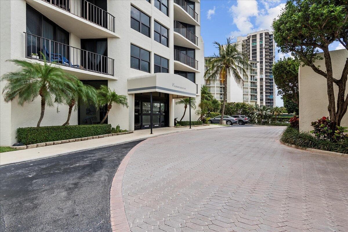 5420 N Ocean Drive # 1705, Singer Island, FL 33404 photo 3