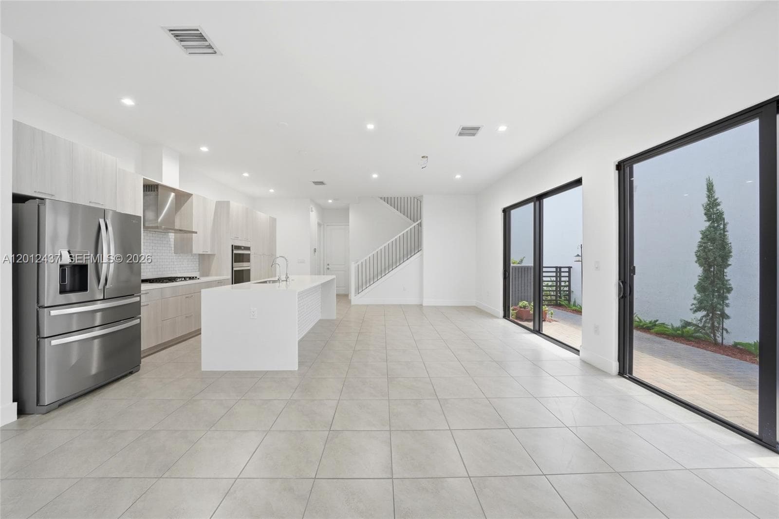 4356 NW 80th Ave, Doral, FL 33166 photo 4