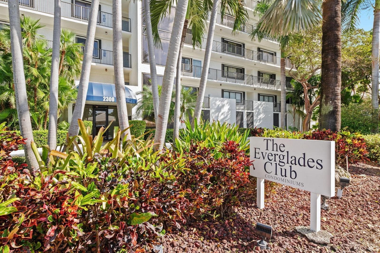 2300 NE 33rd Avenue # 502, Fort Lauderdale, FL 33305 photo 2