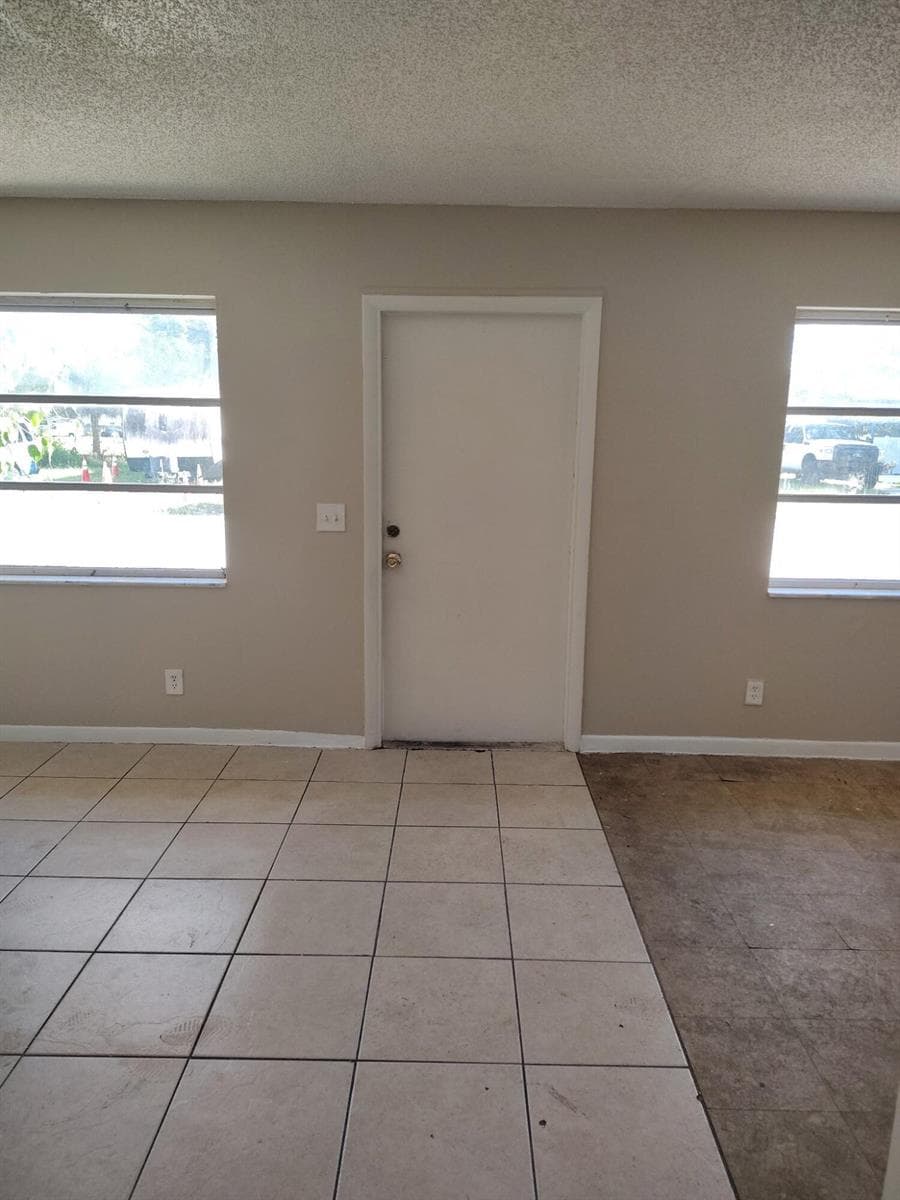3656 Coconut Road, Palm Springs, FL 33461 photo 2