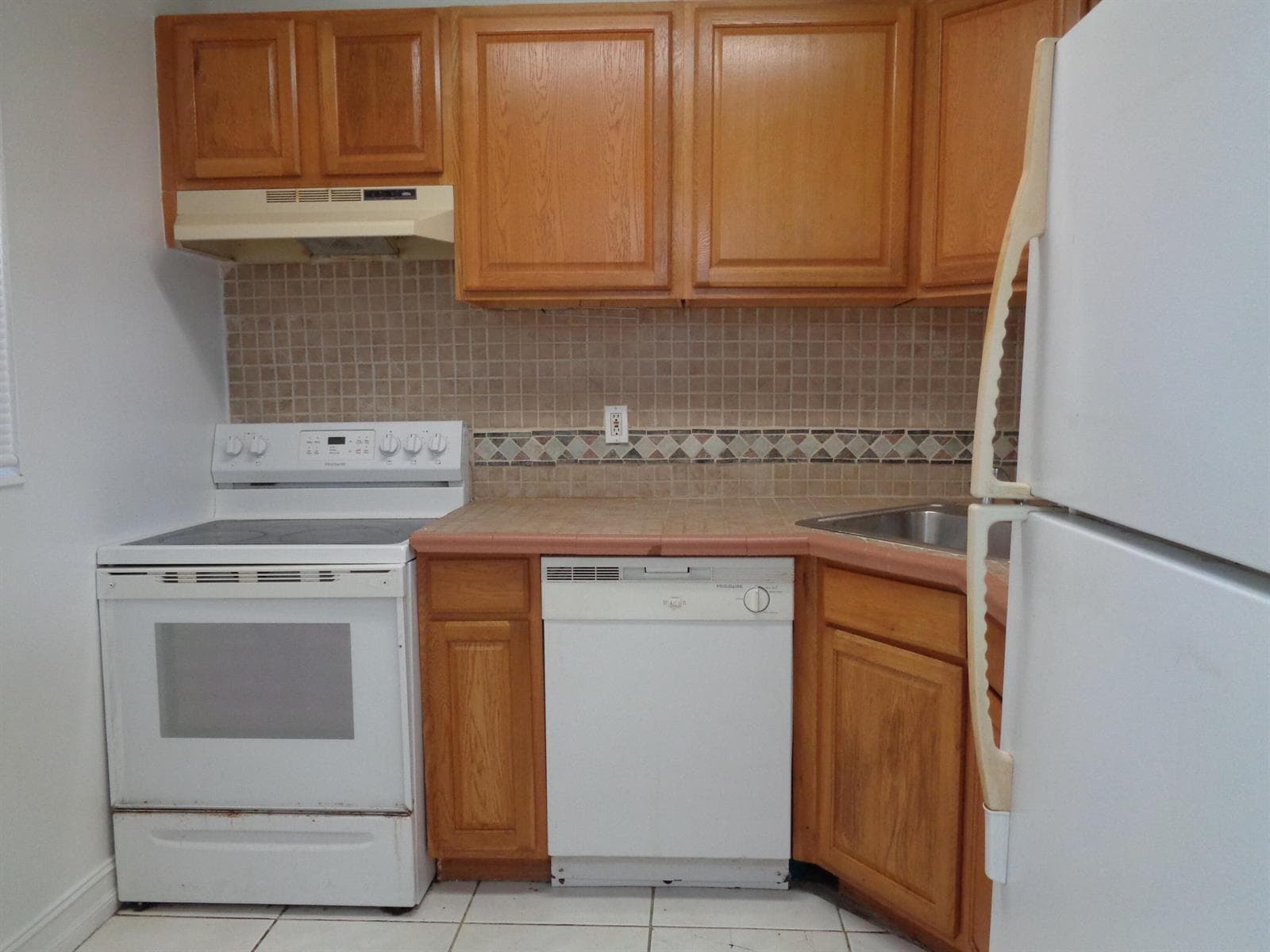 2008 Jackson Street # E9, Hollywood, FL 33020 photo 4