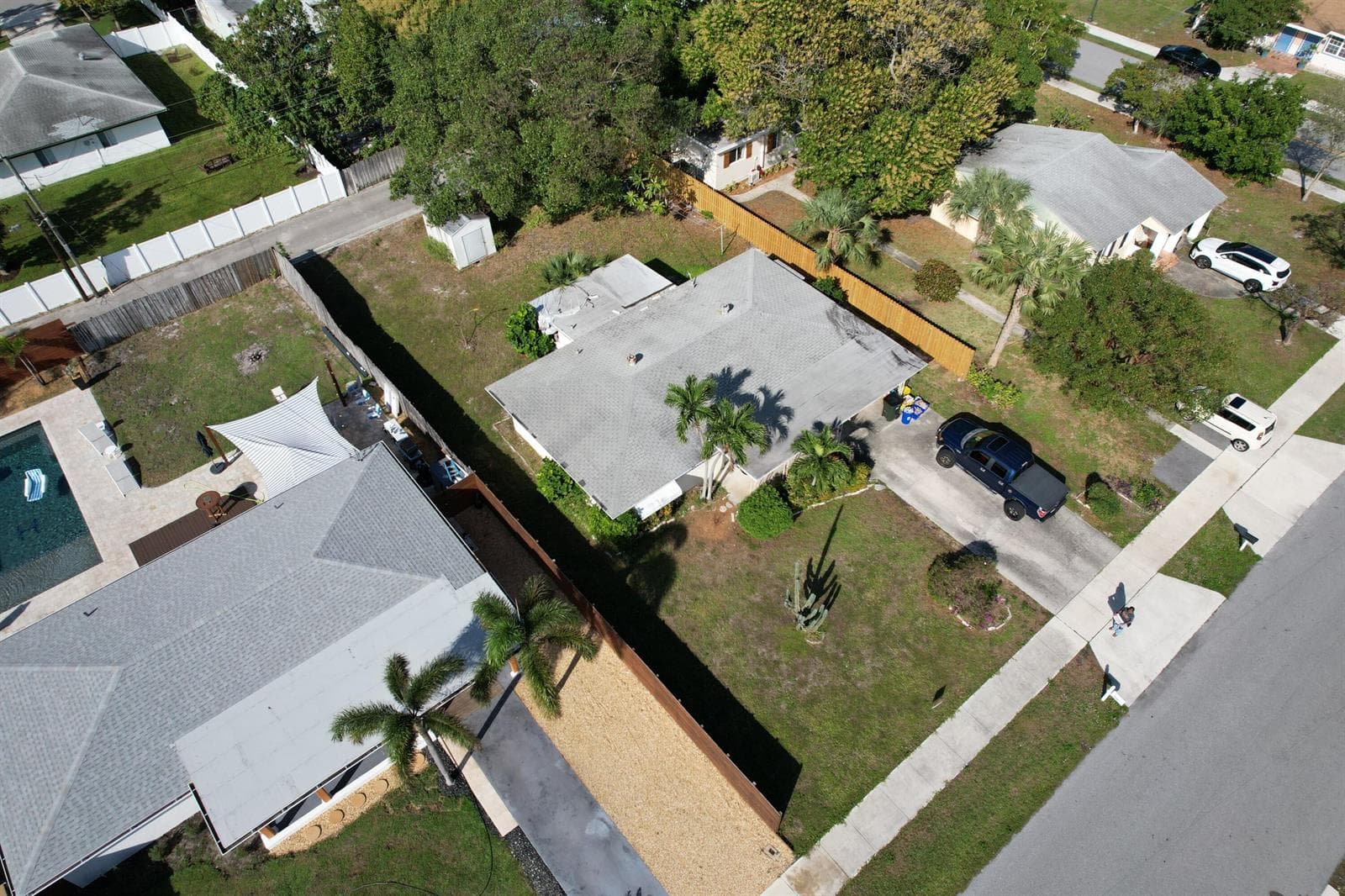 910 SE 3rd Avenue, Delray Beach, FL 33483 photo 2