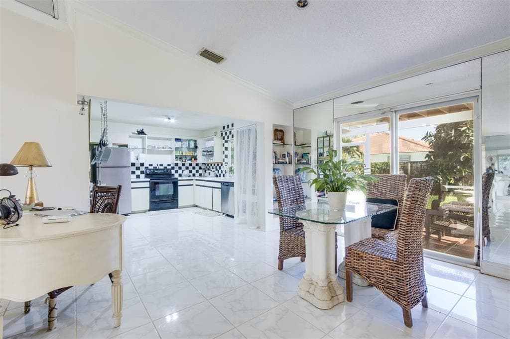 16841 Royal Poinciana Drive, Weston, FL 33326 photo 3