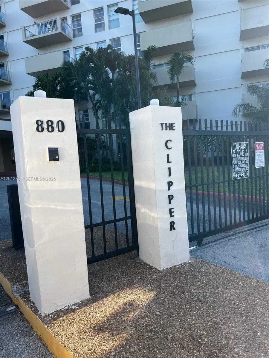 880 NE 69th St # 11M, Miami, FL 33138 photo 3