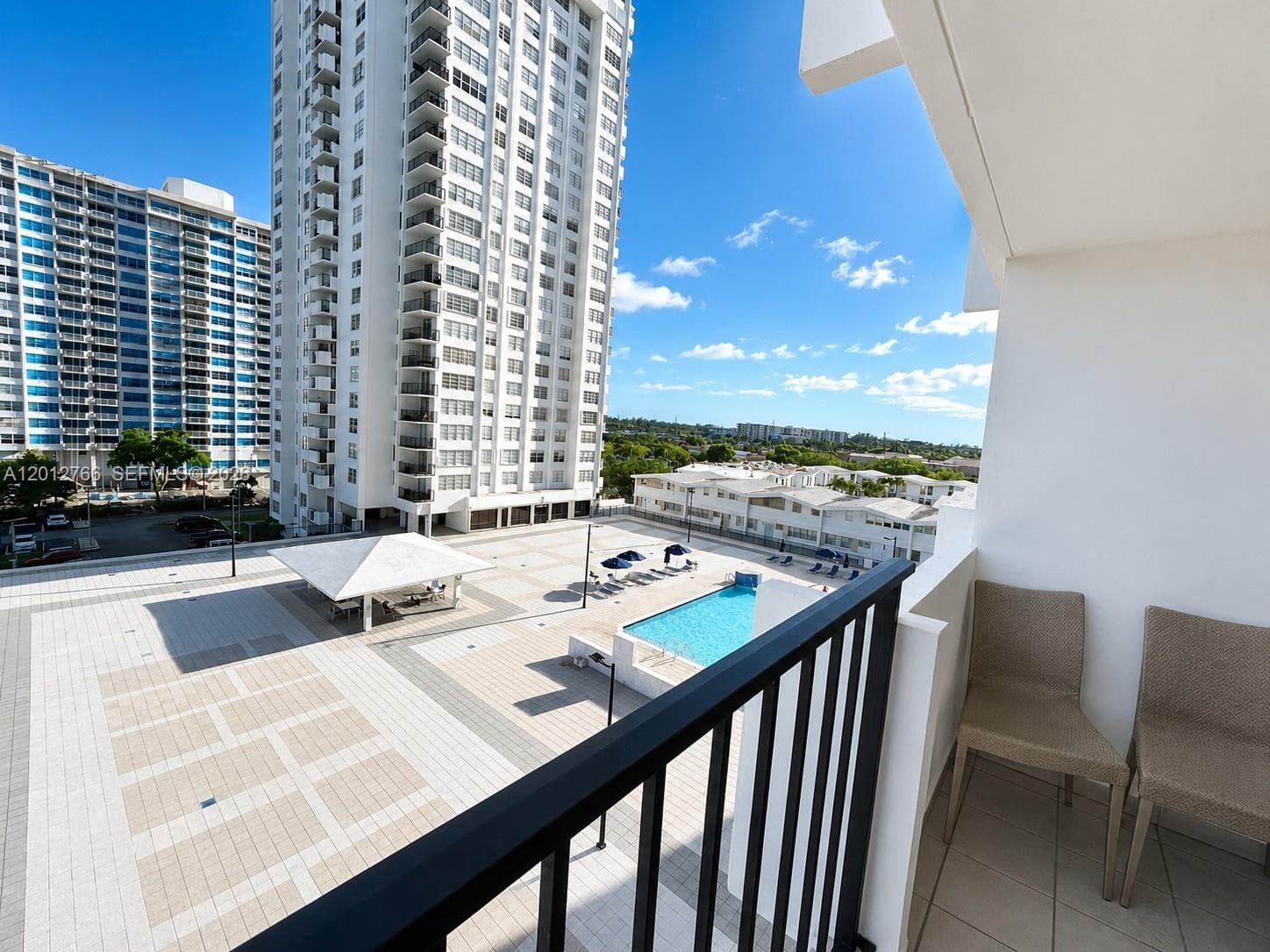 2780 NE 183rd St # 710, Aventura, FL 33160 photo 3