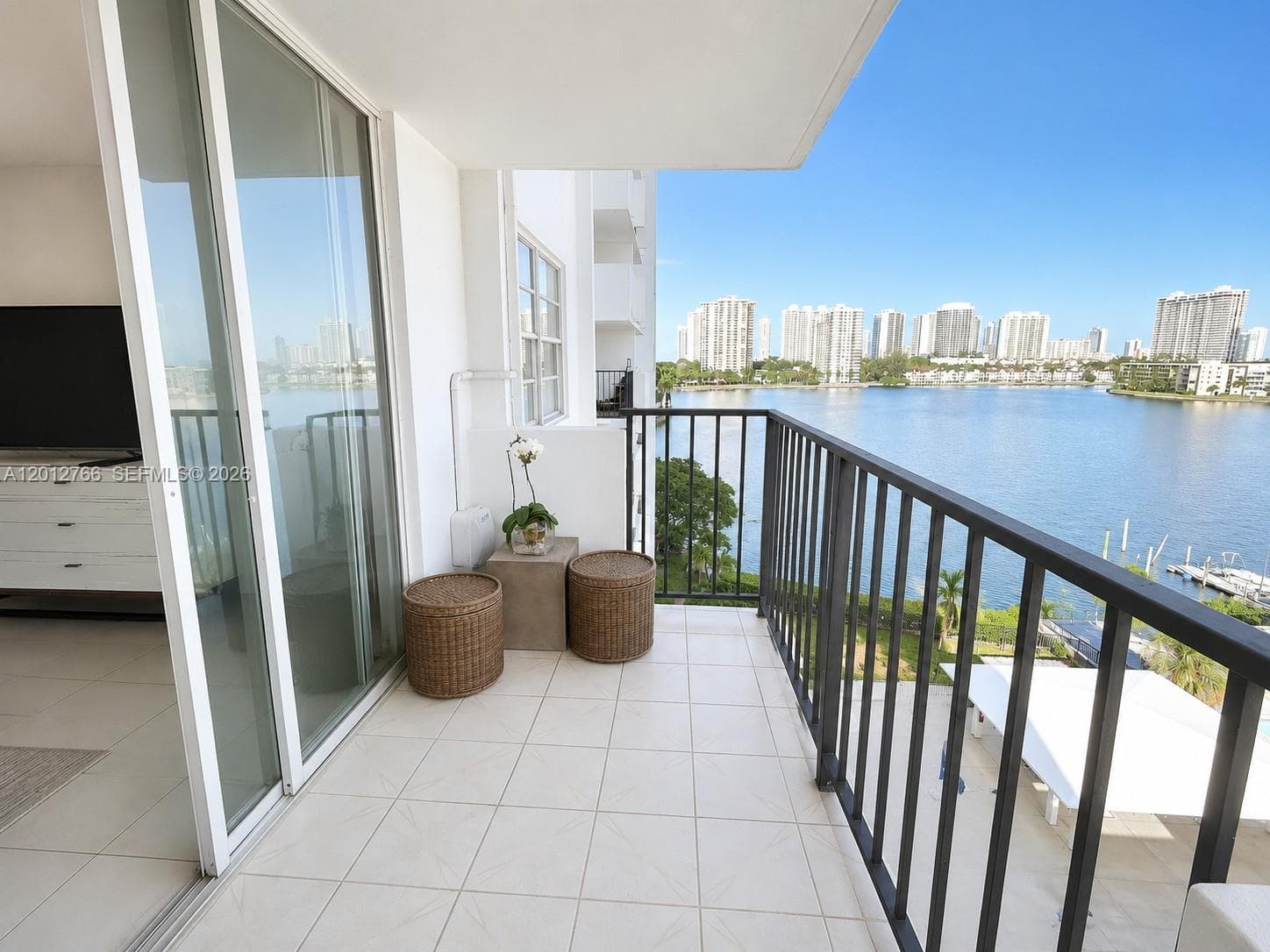 2780 NE 183rd St # 710, Aventura, FL 33160 photo 4