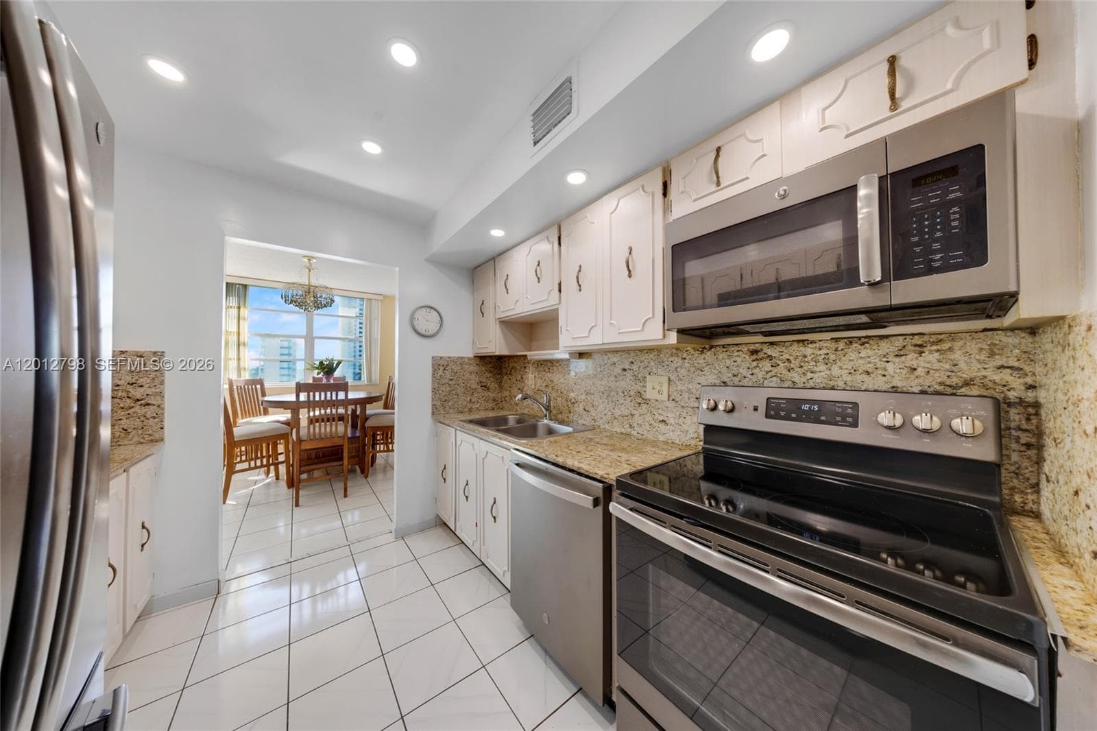 3113 S Ocean Dr # 506, Hallandale Beach, FL 33009 photo 2