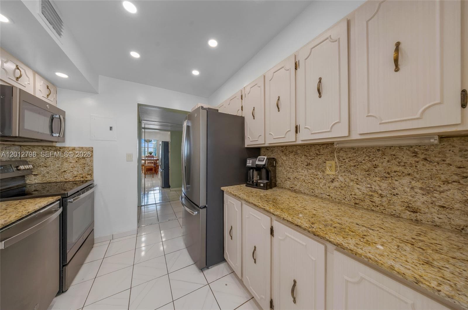 3113 S Ocean Dr # 506, Hallandale Beach, FL 33009 photo 3