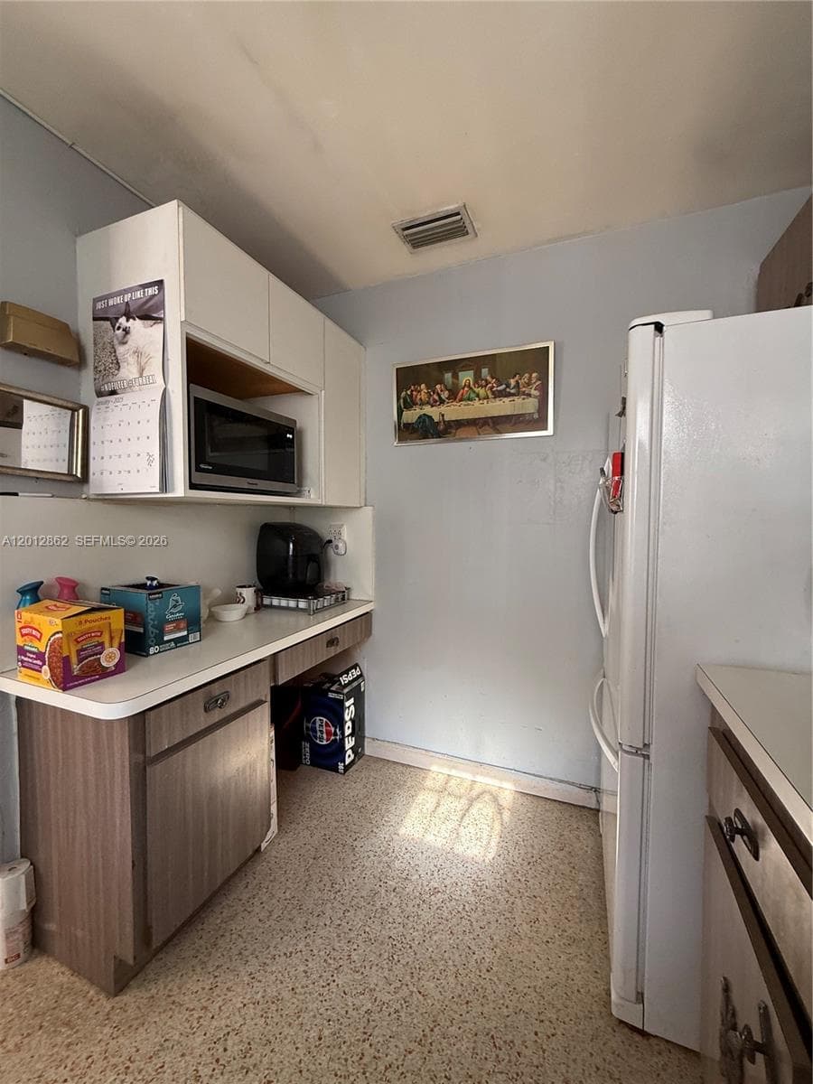 399 W 12th St, Hialeah, FL 33010 photo 2