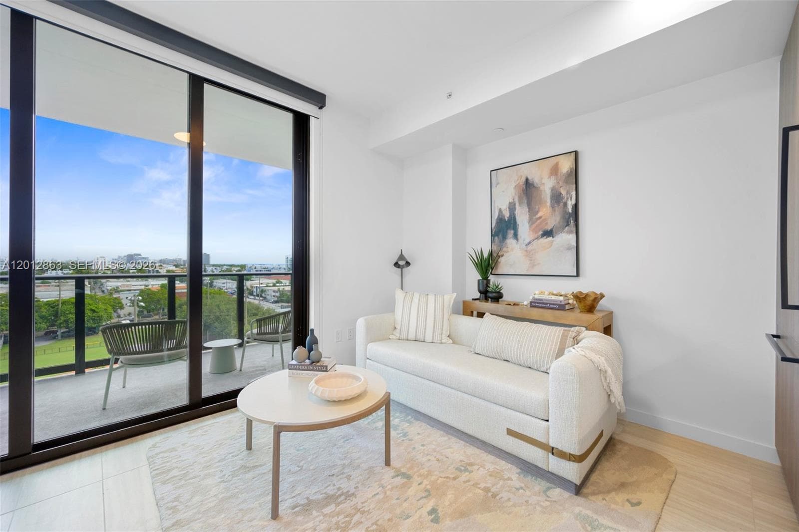 580 72nd St # 611, Miami Beach, FL 33141 photo 2