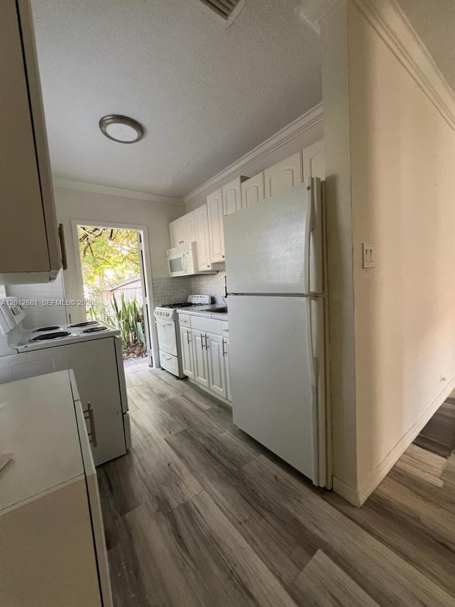 915 N 19th Ave, Hollywood, FL 33020 photo 2