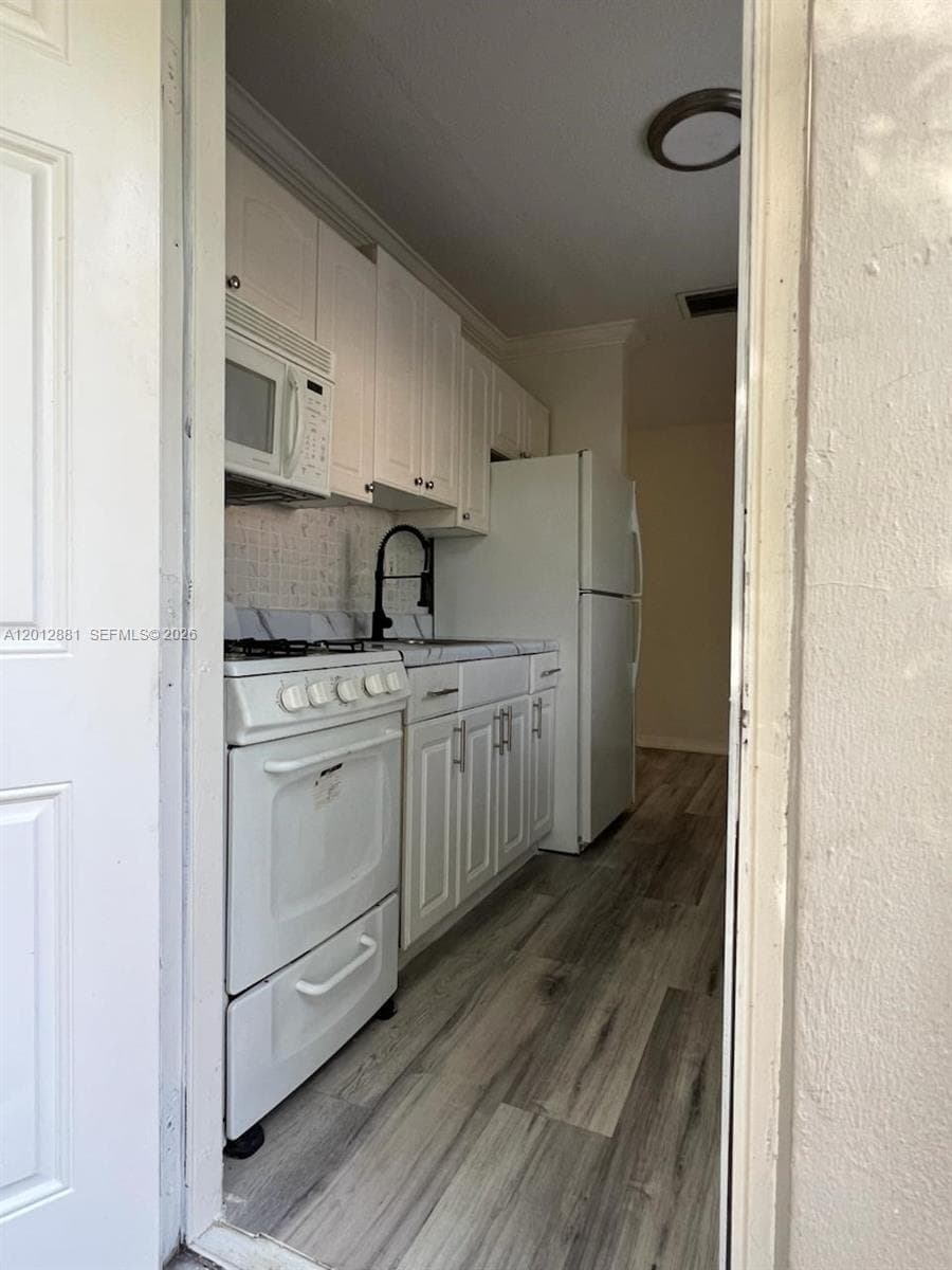 915 N 19th Ave, Hollywood, FL 33020 photo 5
