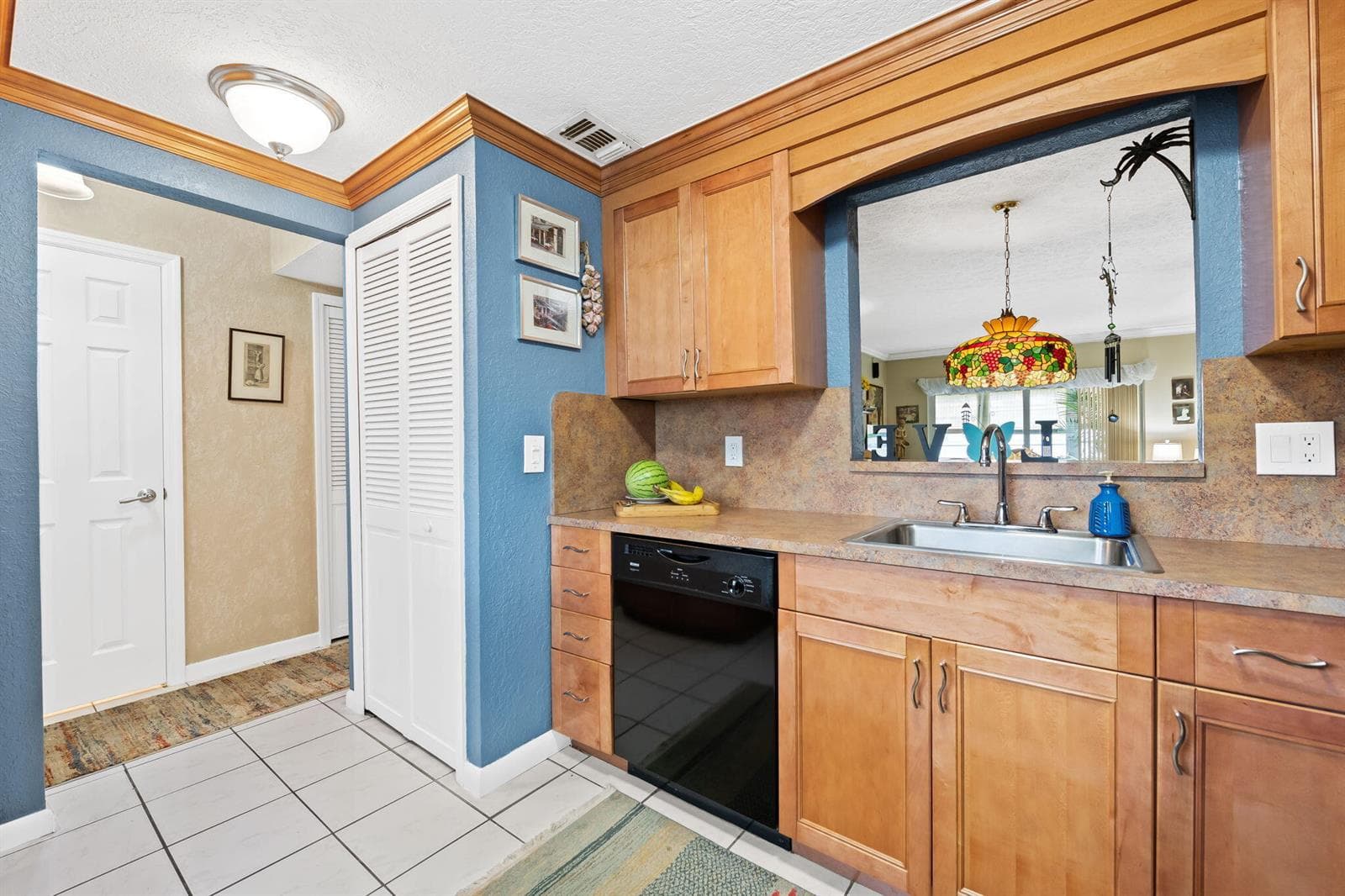 8004 Lagos De Campo Boulevard # C-203, Tamarac, FL 33321 photo 3
