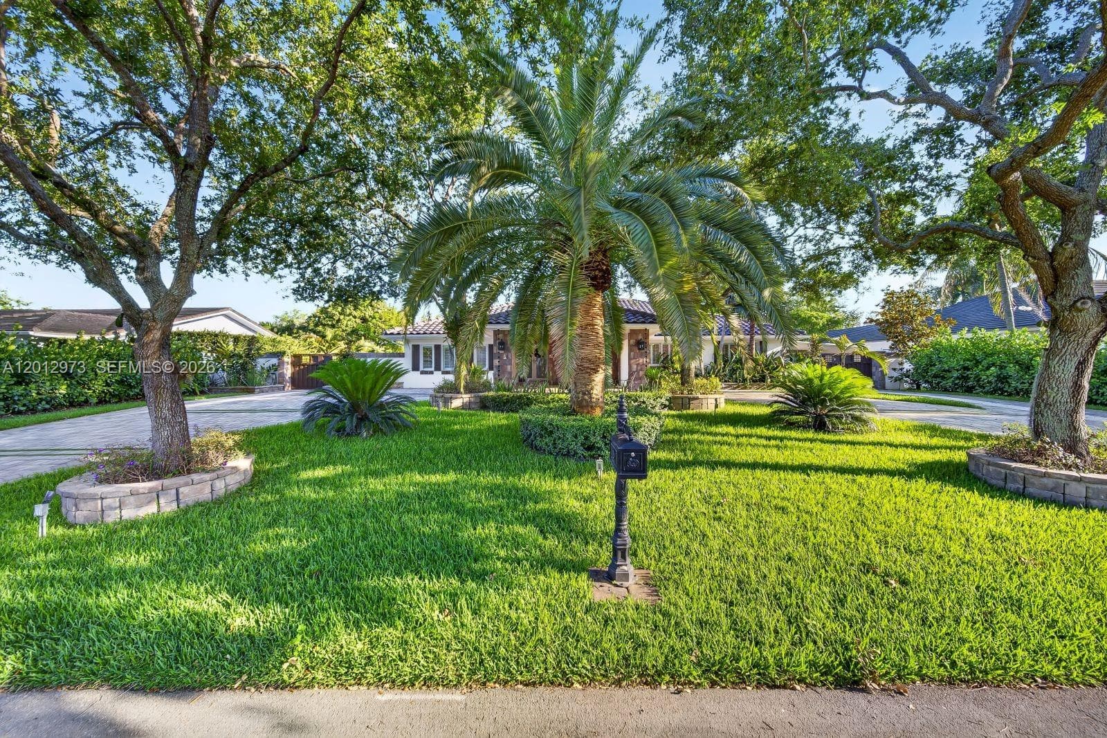10570 SW 56th Ter, Miami, FL 33173 photo 2