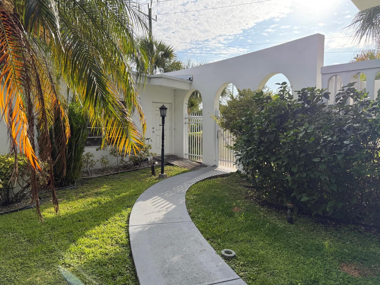 161 NE 10th Avenue # 12b, Hallandale Beach, FL 33009 photo 2