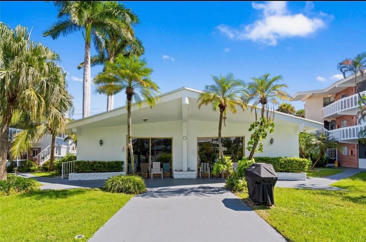 161 NE 10th Avenue # 12b, Hallandale Beach, FL 33009 photo 3