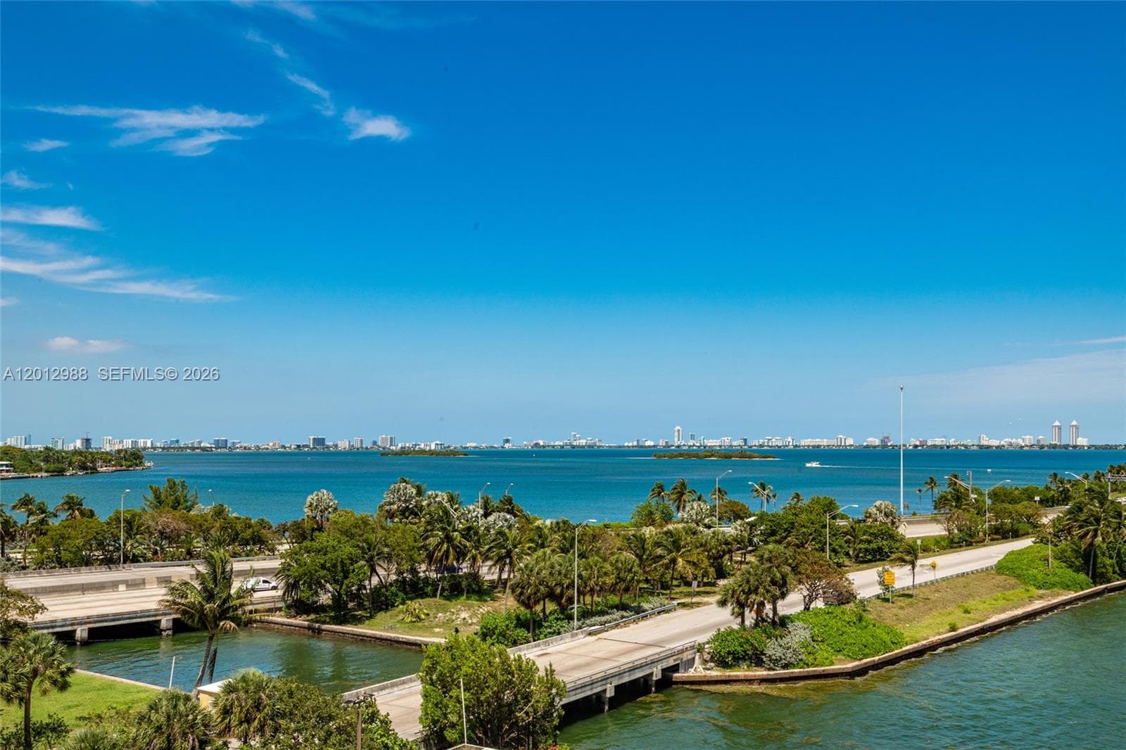 600 NE 36th St # 706, Miami, FL 33137