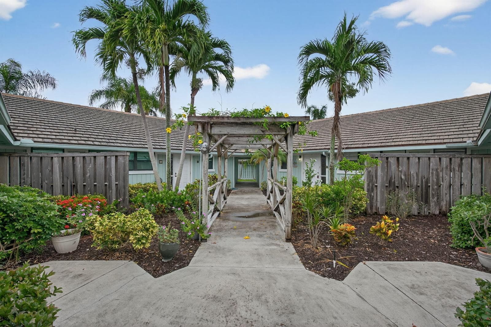 1127 E Seminole Avenue # 8a, Jupiter, FL 33477 photo 3