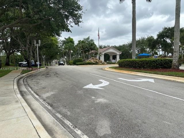 17110 NW 10th St, Pembroke Pines, FL 33028 photo 3