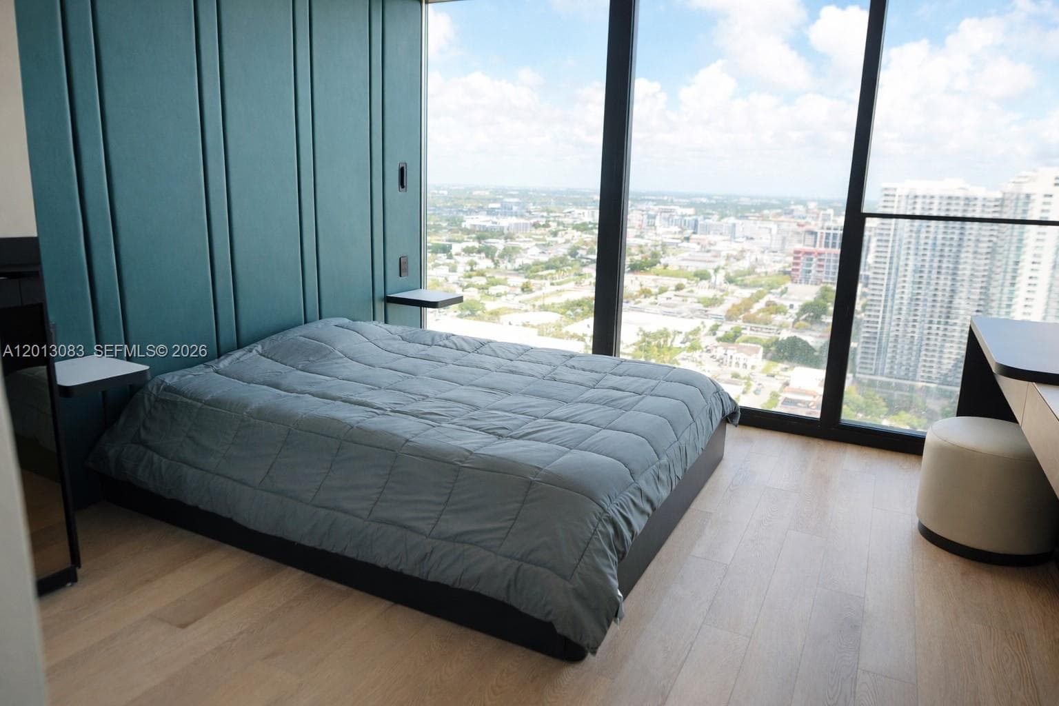 20 NE 11 st # 3403B, Miami, FL 33132 photo 3