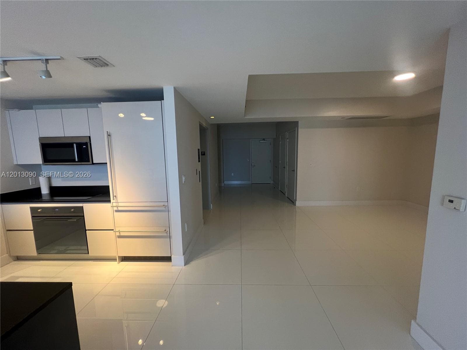 1010 Brickell Ave # 3704, Miami, FL 33131 photo 3
