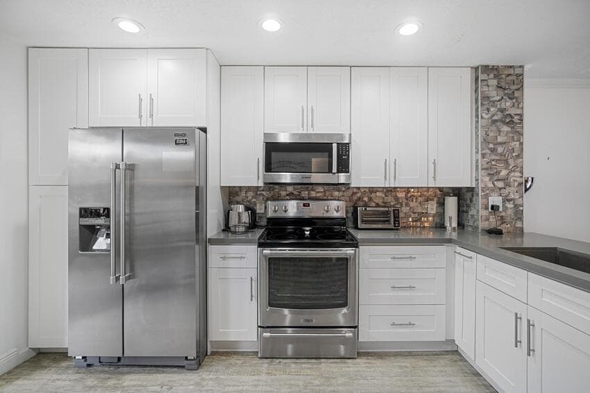 7620 NW 79th Avenue # J8, Tamarac, FL 33321 photo 2