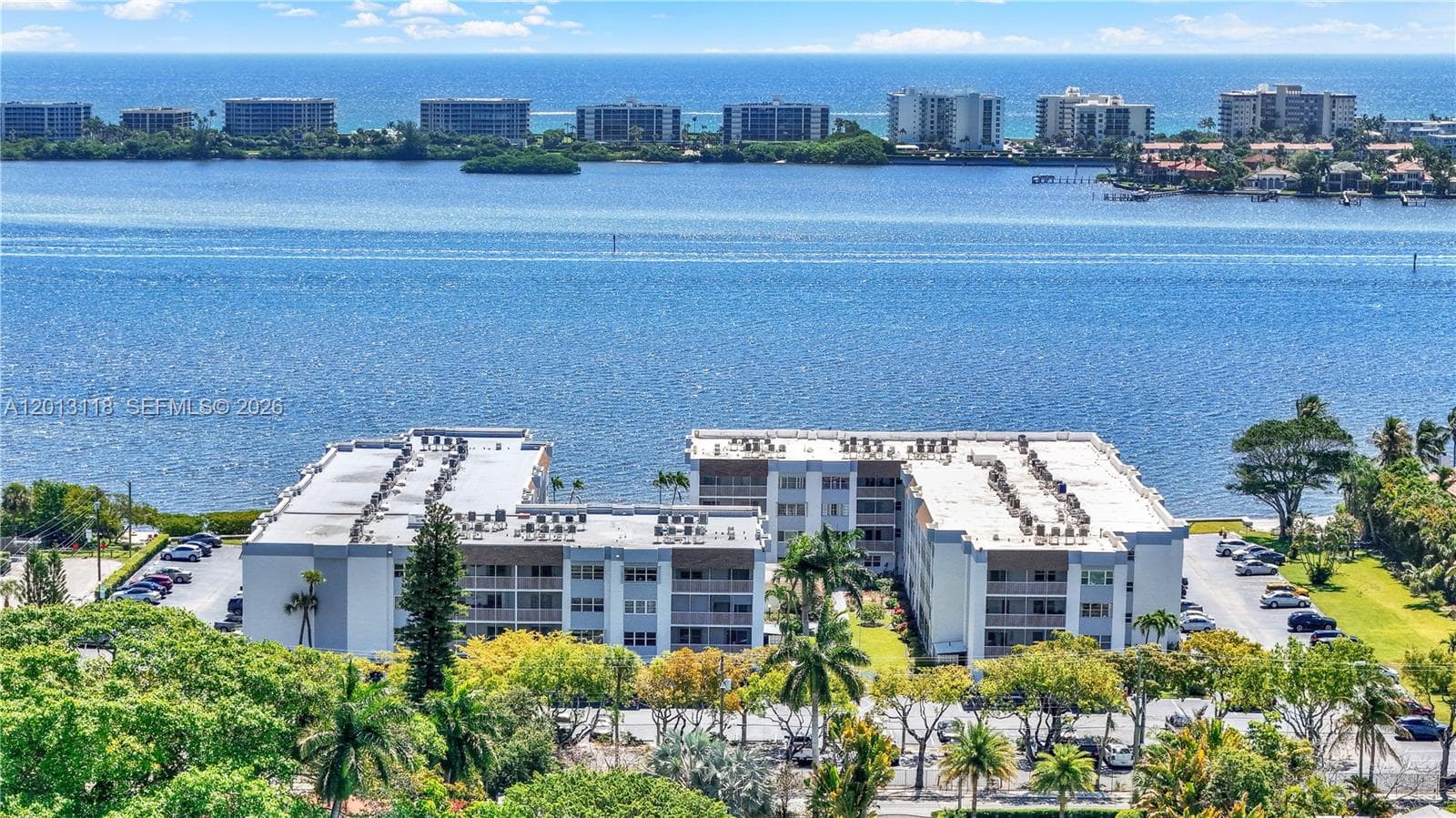 1516 S Lakeside Dr # 105, Lake Worth, FL 33460 photo 3