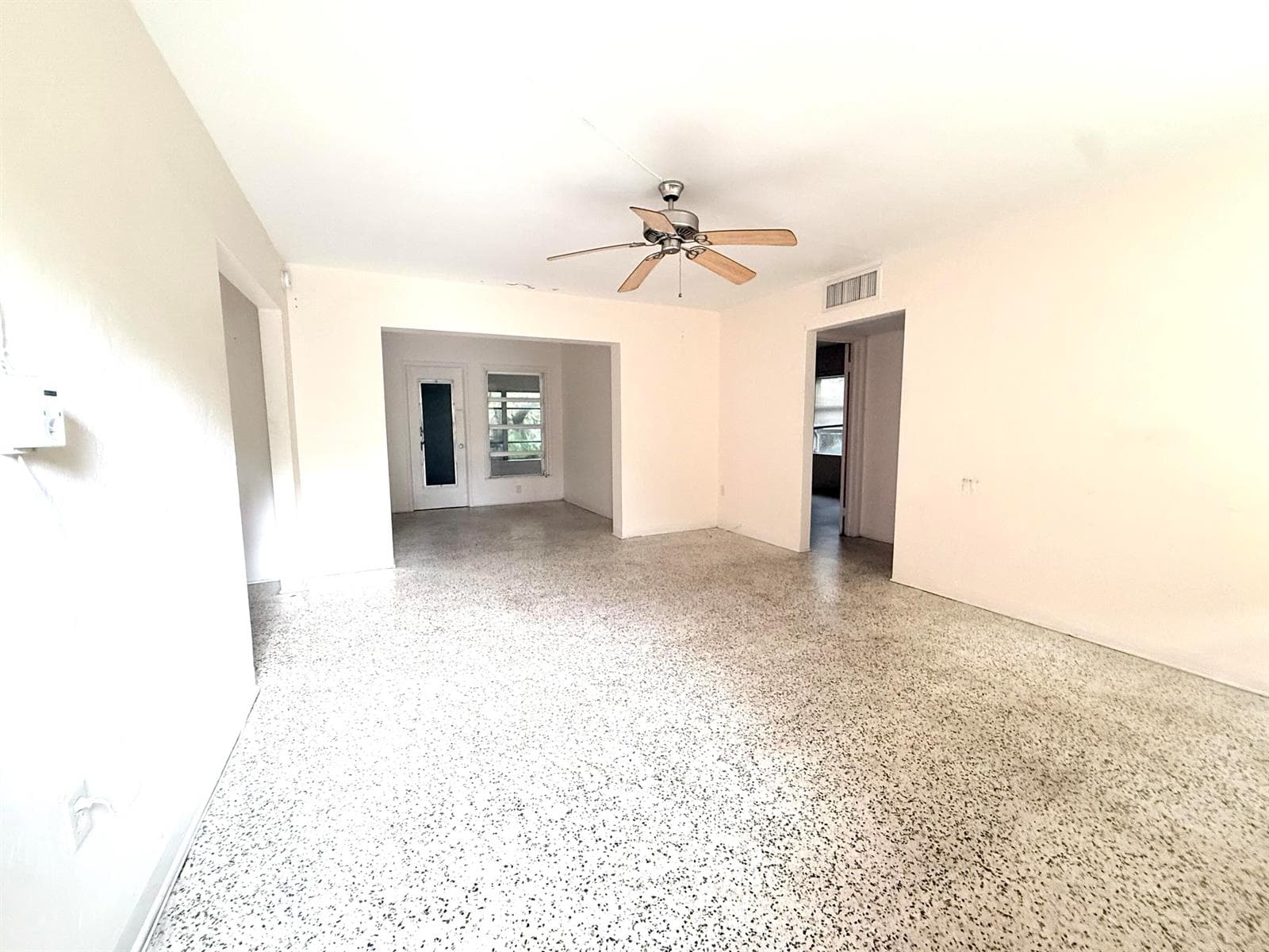 1106 NE 18th Avenue, Fort Lauderdale, FL 33304 photo 2