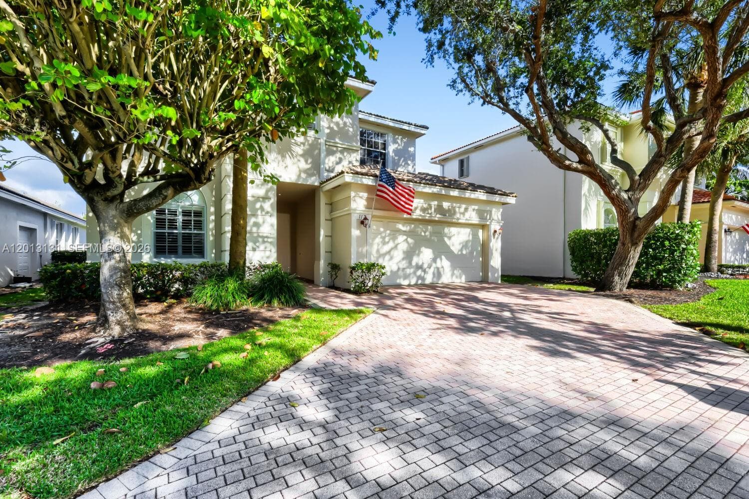 117 Palm Cir, Atlantis, FL 33462 photo 2