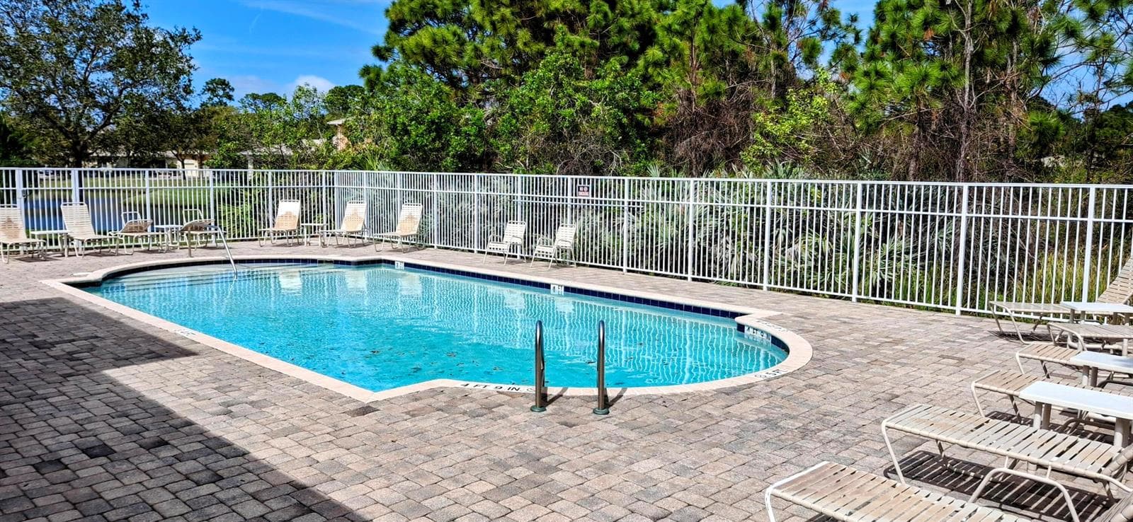 2584 SW Stockbridge Sq Square SW, Vero Beach, FL 32962 photo 2