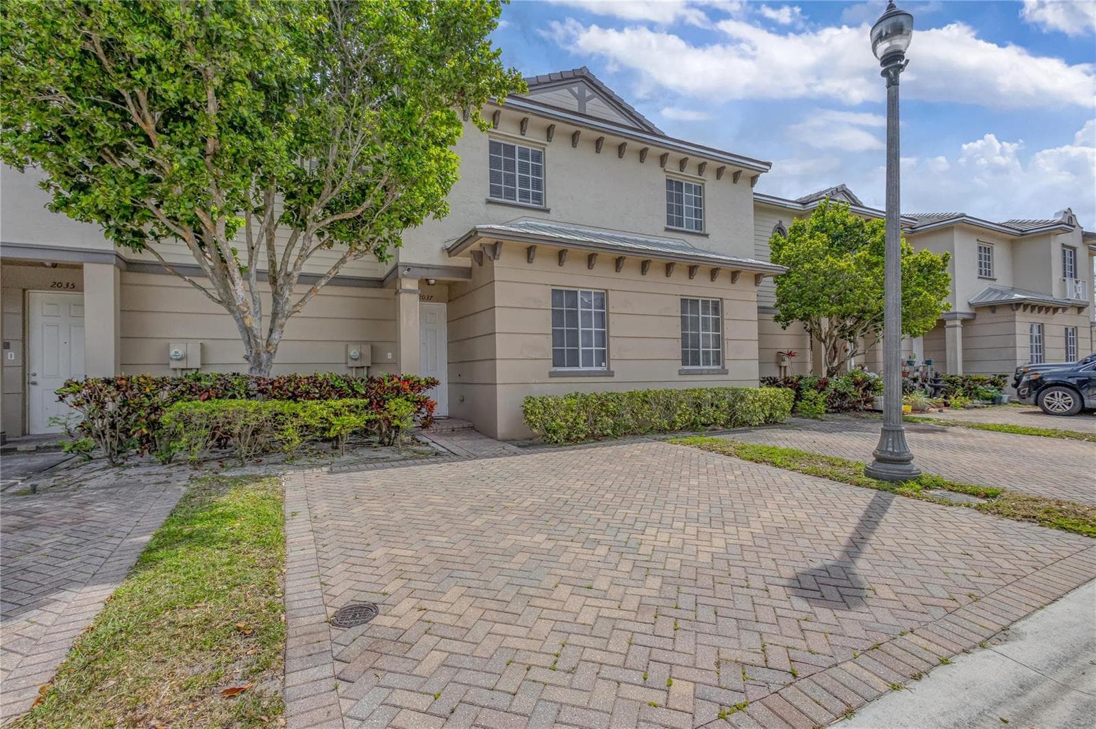 2037 Nassau Drive # 2037, Riviera Beach, FL 33404 photo 2