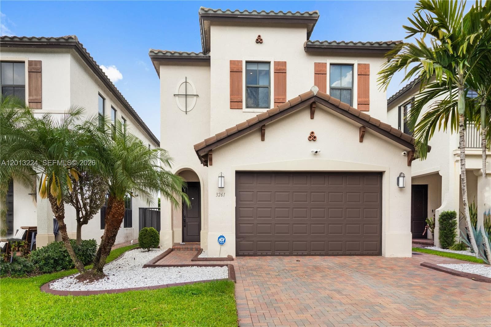 3261 W 99th Pl, Hialeah, FL 33018 photo 2