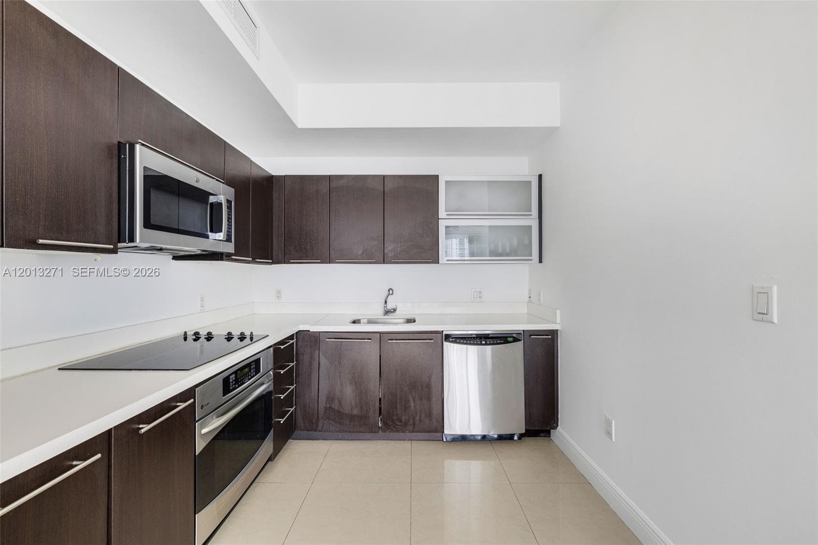 90 SW 3rd St # 2504, Miami, FL 33130 photo 4