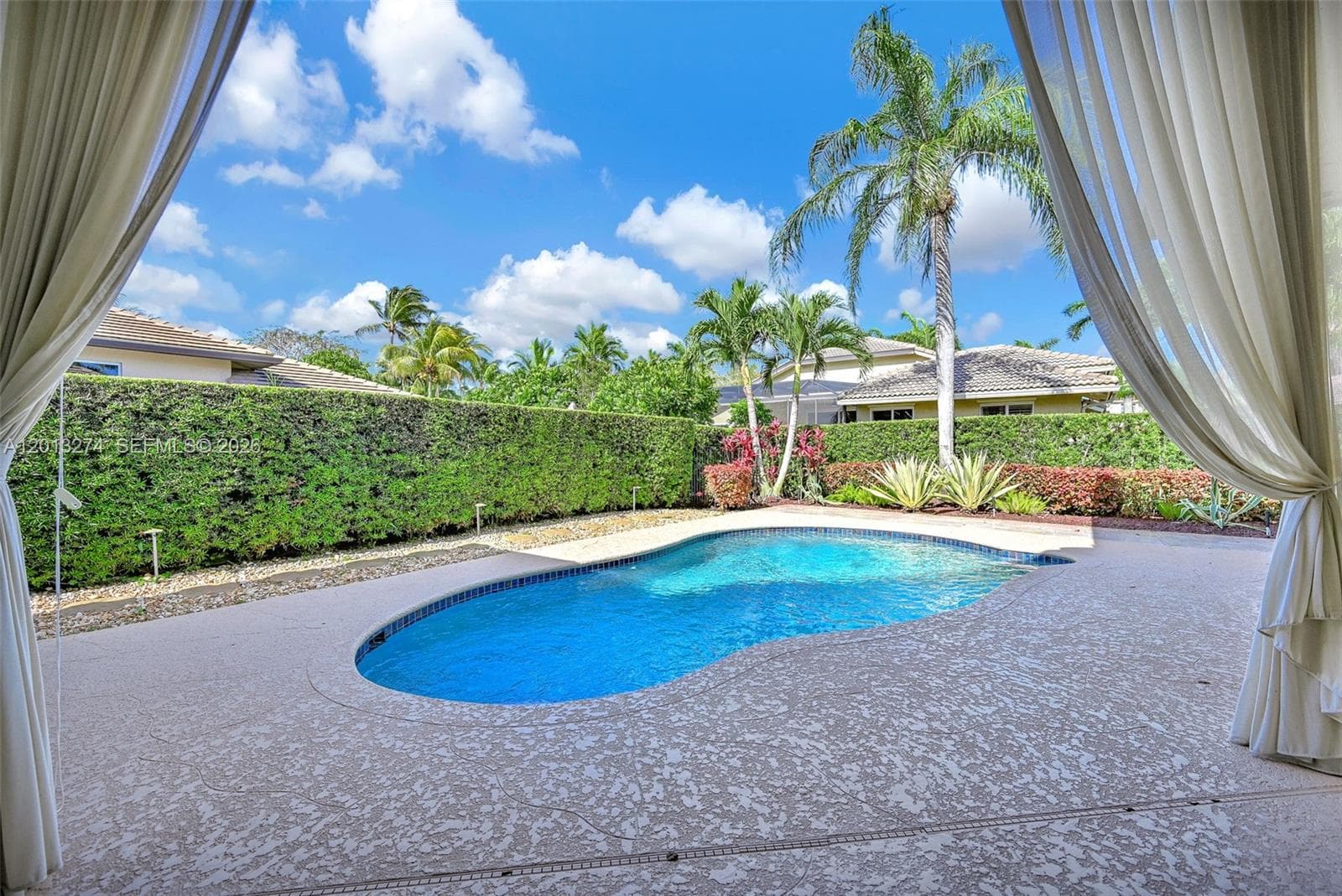 2553 Jardin Manor, Weston, FL 33327 photo 3