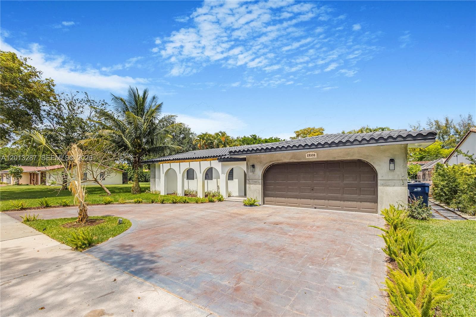 15331 Turnbull Dr, Miami Lakes, FL 33014 photo 2