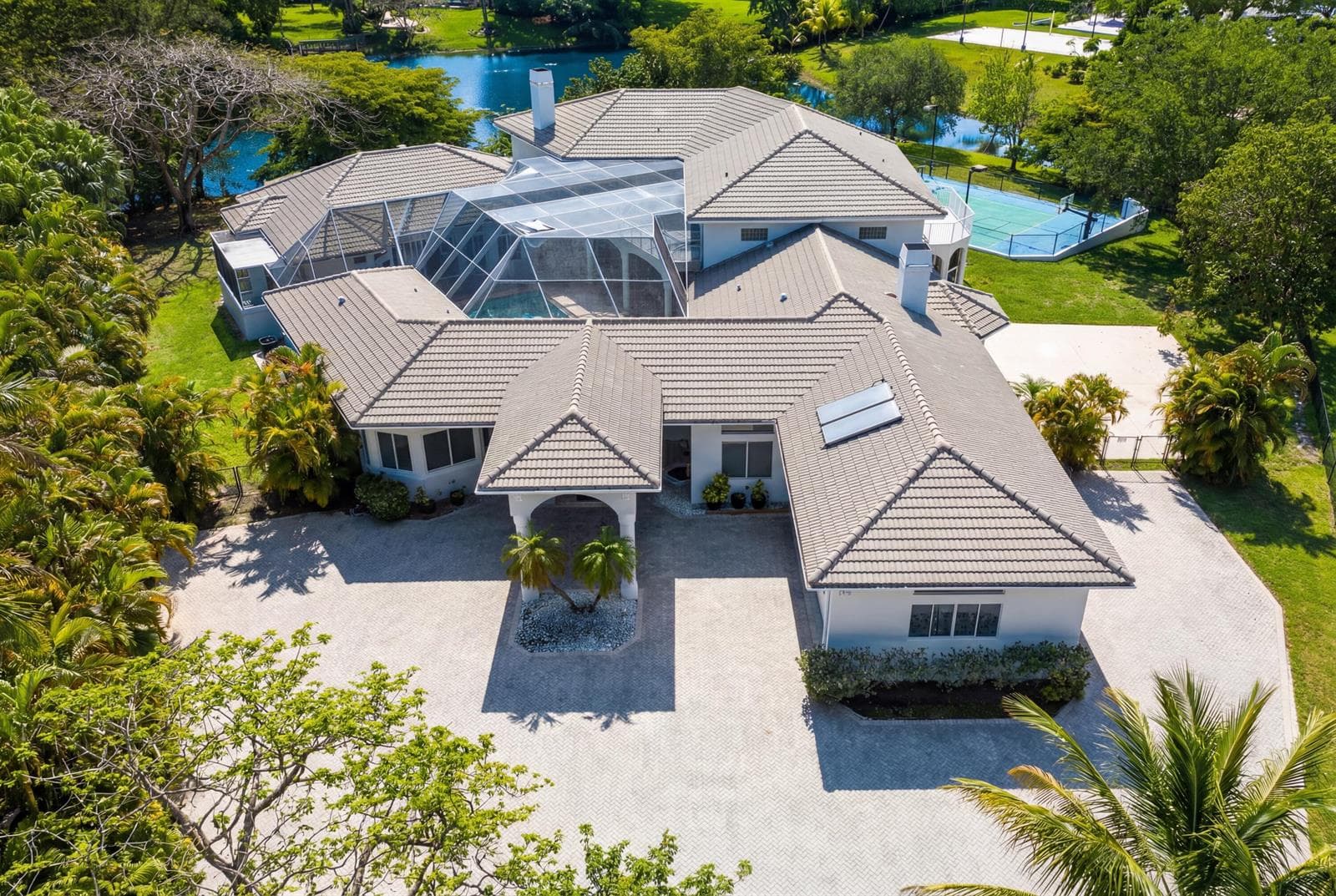 4010 NW 100th Avenue, Coral Springs, FL 33065 photo 2