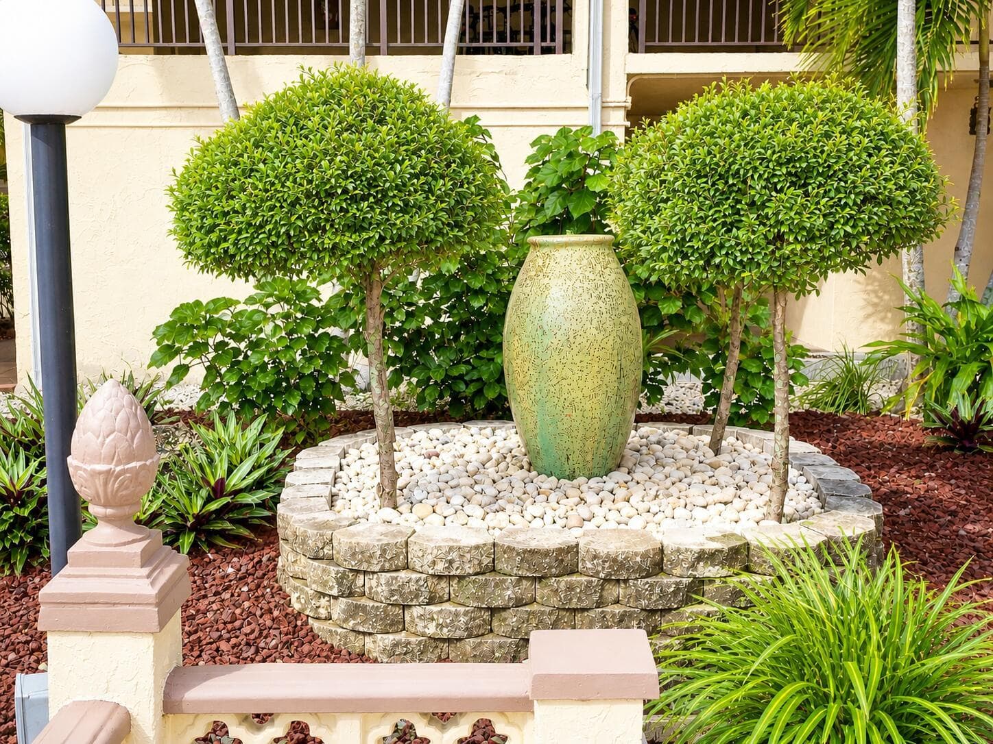 2831 Somerset Drive # 305, Lauderdale Lakes, FL 33311 photo 2