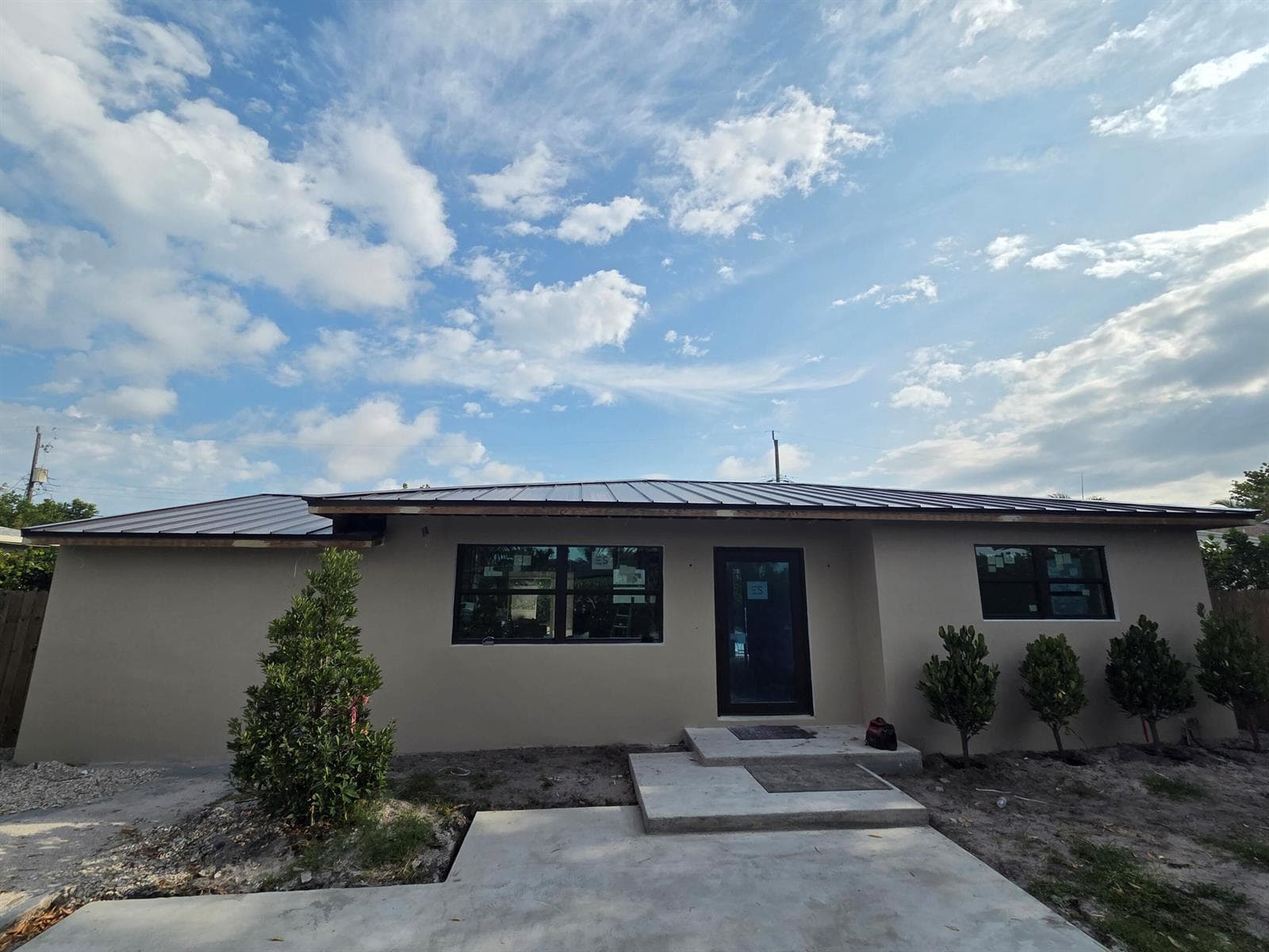 329 Laurie Road, West Palm Beach, FL 33405 photo 2