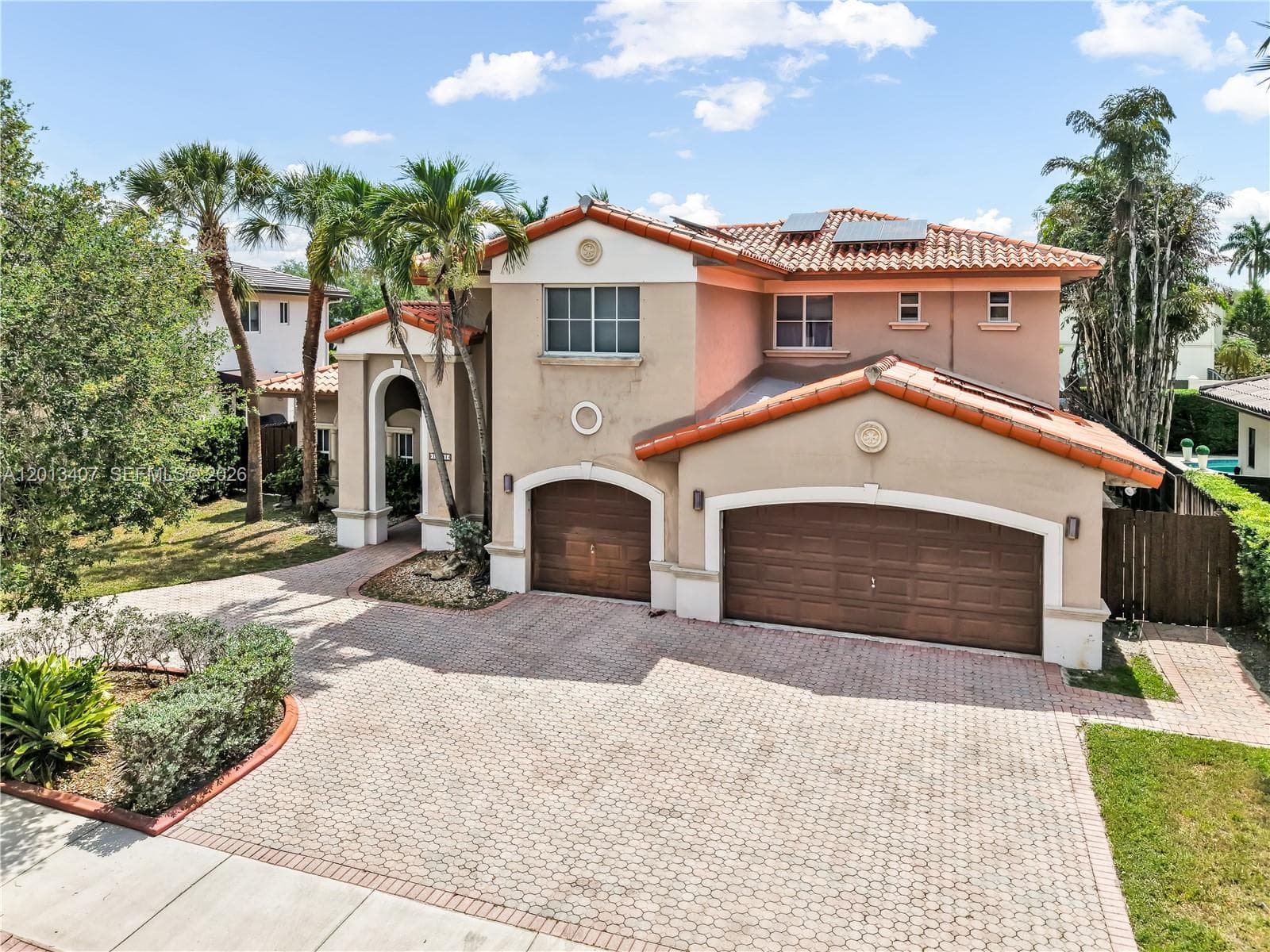 16101 NW 79th Ct, Miami Lakes, FL 33016 photo 2