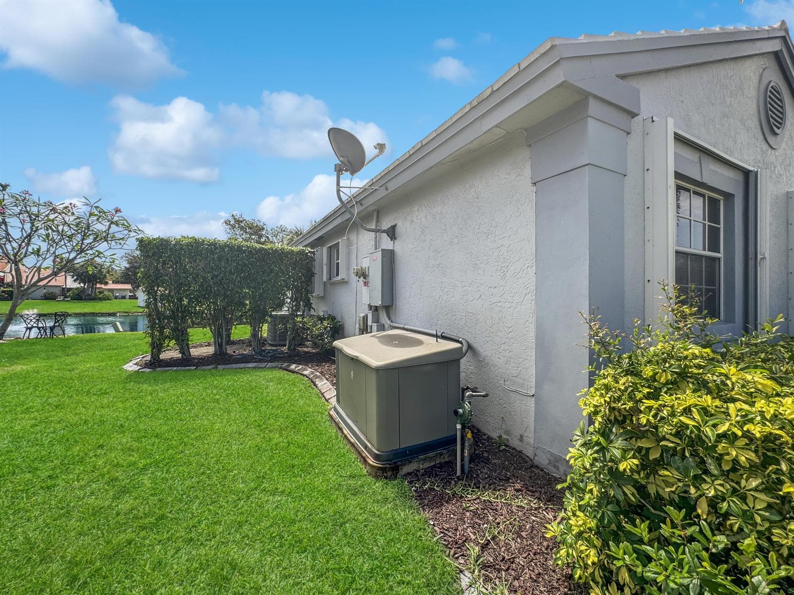 180 NW 47th Avenue, Deerfield Beach, FL 33442 photo 2