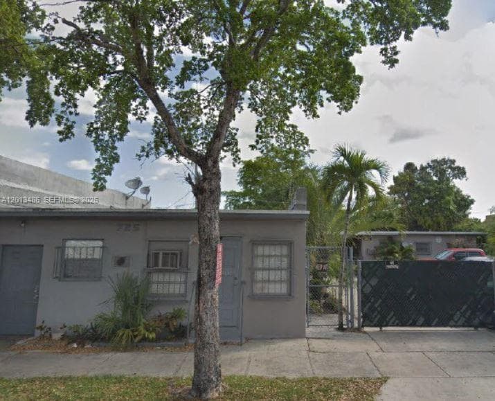 725 Opa Locka Blvd # C, Opa-Locka, FL 33054